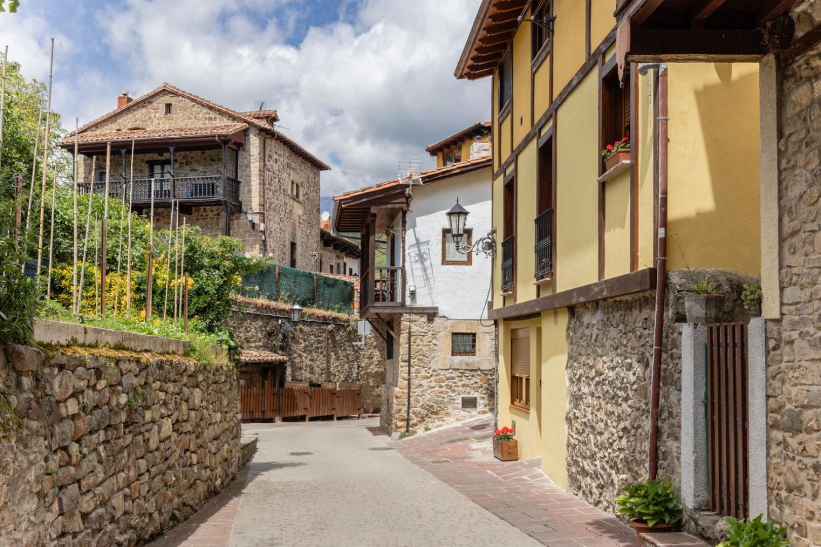 Villa Casa Raymonde Potes Esterno foto