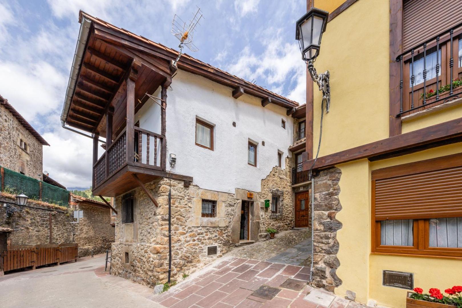 Villa Casa Raymonde Potes Esterno foto